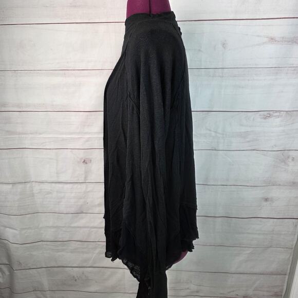 We The Free Shirt Womens Small Black Long Sleeve Raw Hem Boho Draped Free People - Picture 2 of 13